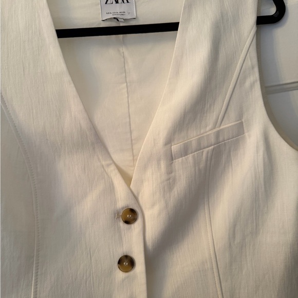Zara Women's Cream and White Linen Blend Vest, Three Button - XLARGE - Picture 5 of 6